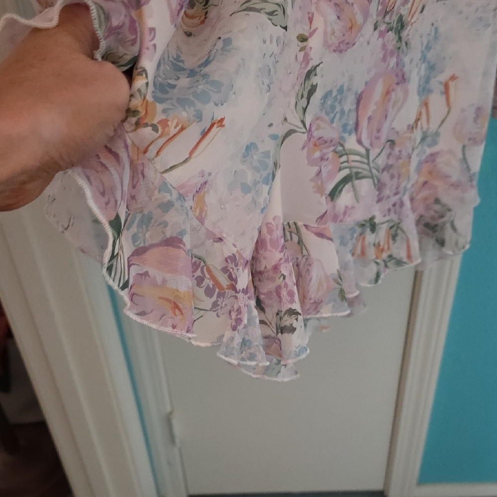 Floral Ruffle Romper - Picture 3 of 6